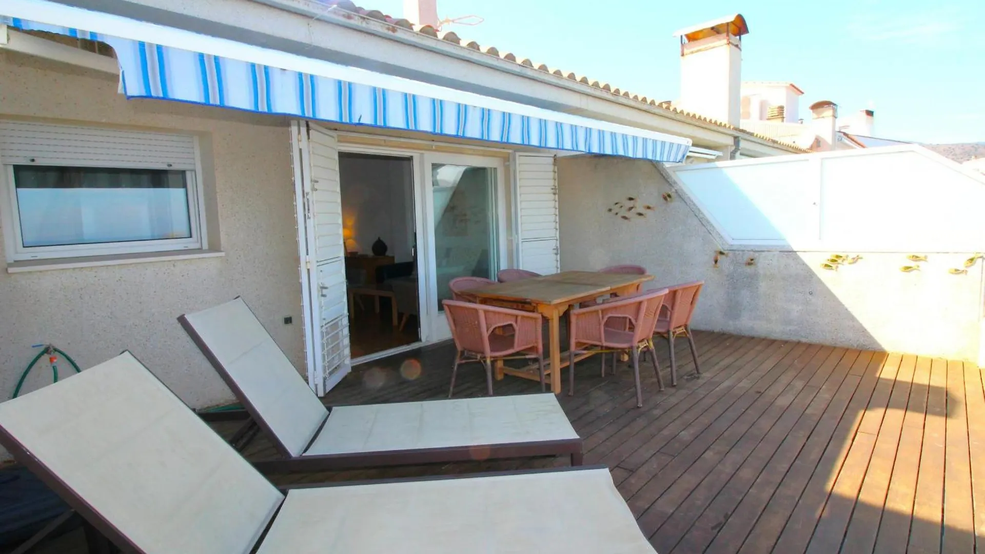 Appartamento Maritim I Atic - Atico Muy Agradable, Con Amplia Terraza Y Preciosas Vistas Panoramicas. - Es-228-27 Llança